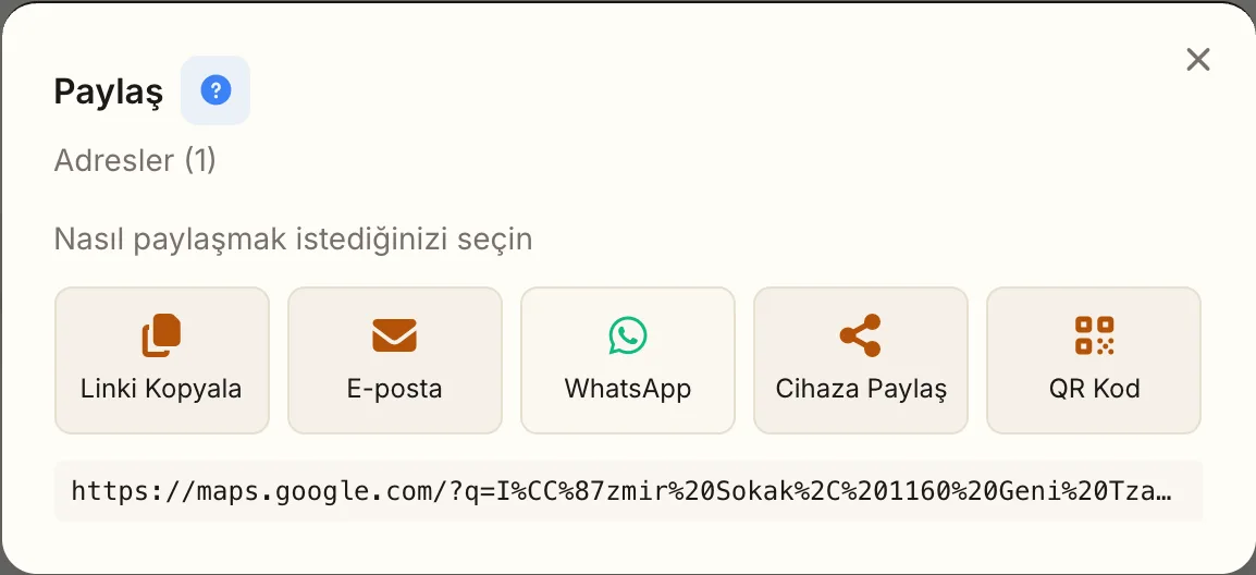 Paylaş penceresi: beş kanal düğmesi ve altta paylaşılacak bağlantı